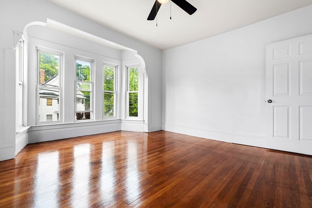 146-148 Forest Ave. Unit: 2