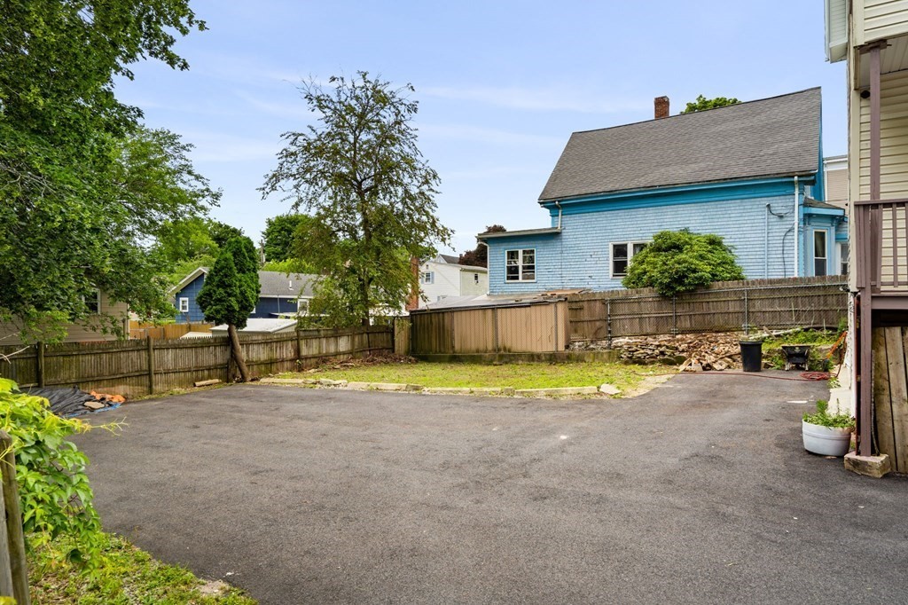146-148 Forest Ave. Unit: 2