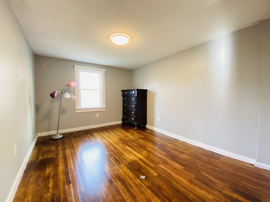 12 Randall Ave
