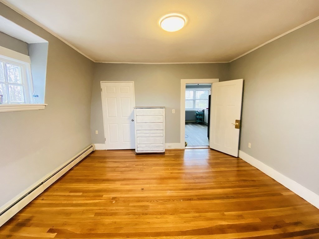 12 Randall Ave