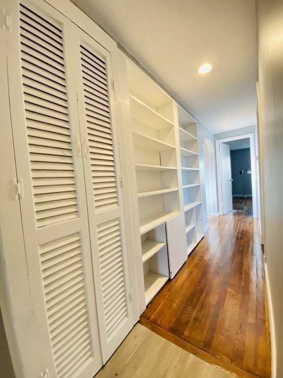 12 Randall Ave