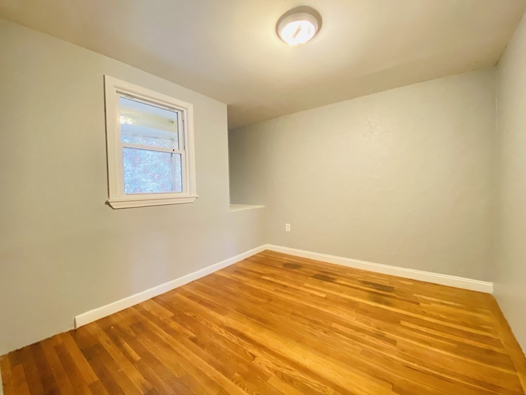 12 Randall Ave
