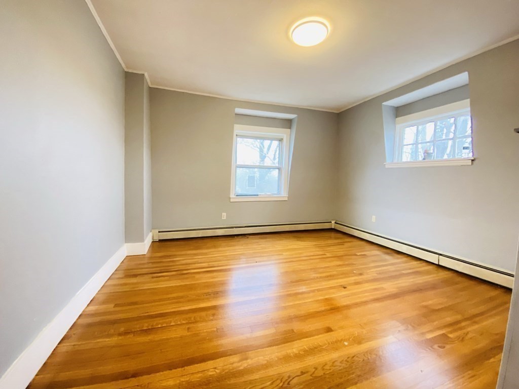 12 Randall Ave