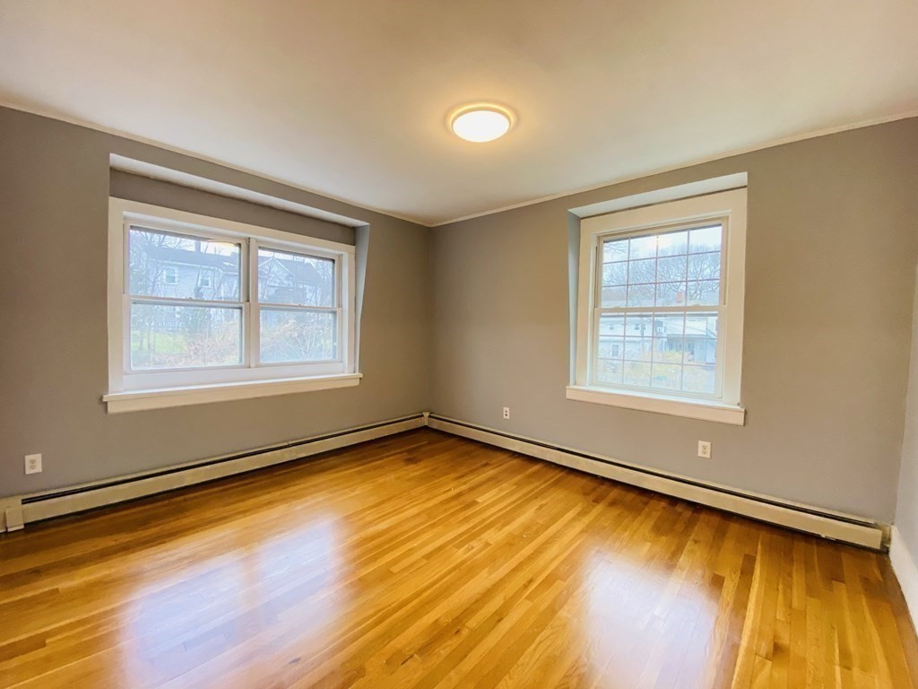 12 Randall Ave