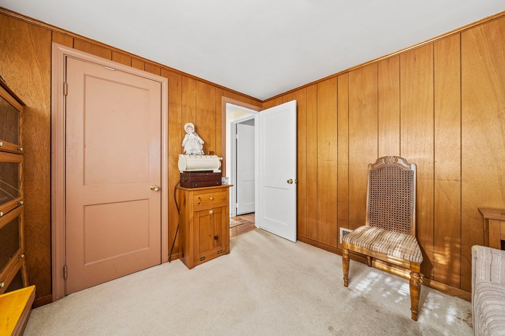 10 Ellen Ave