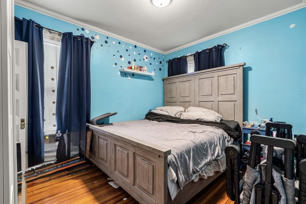 8 Silloway St