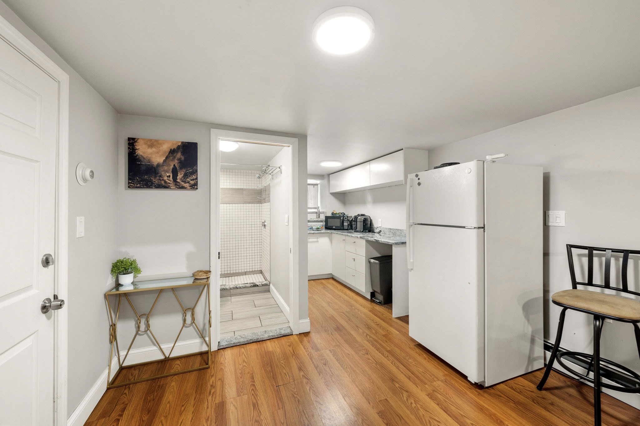 16 Perrin St