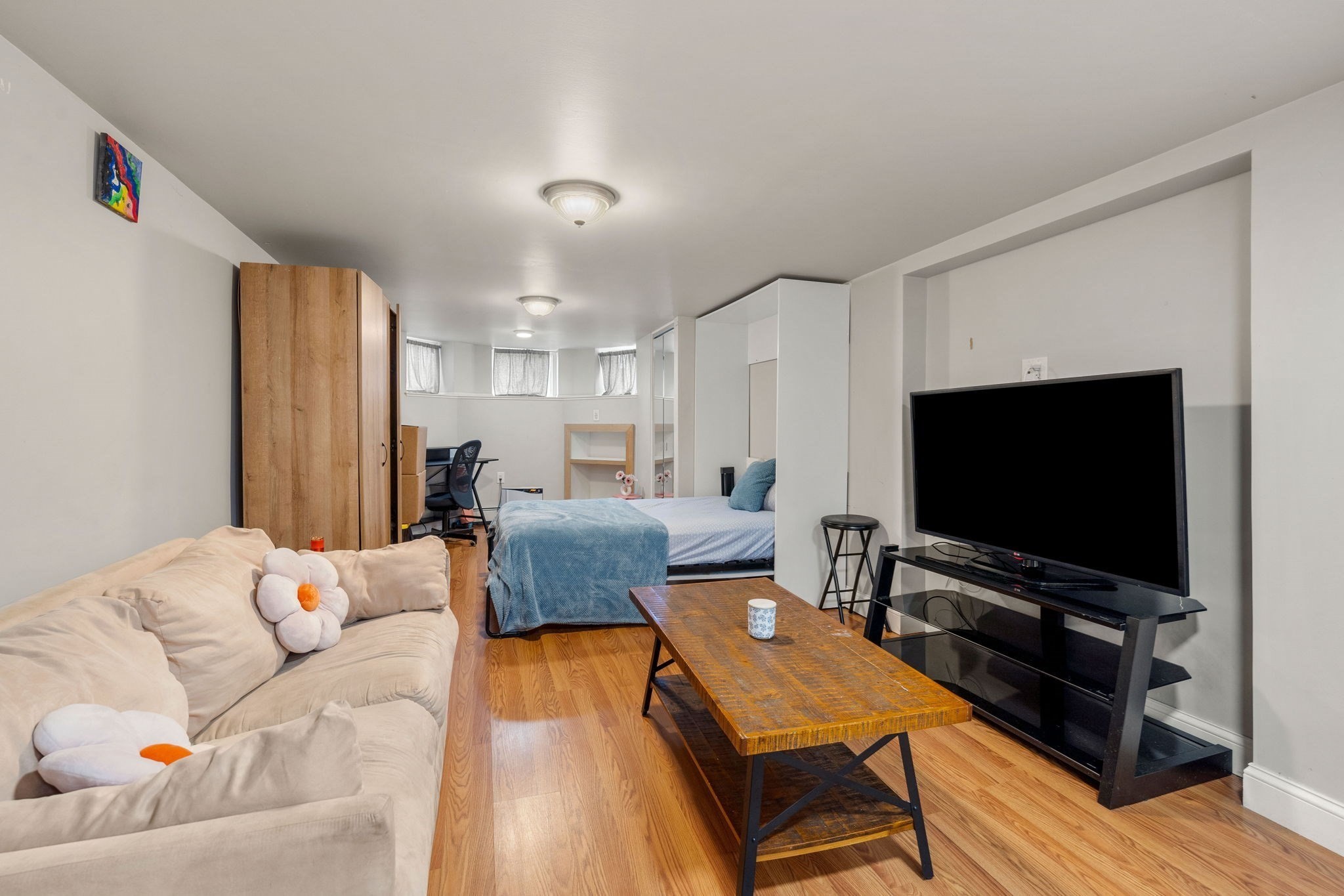 16 Perrin St