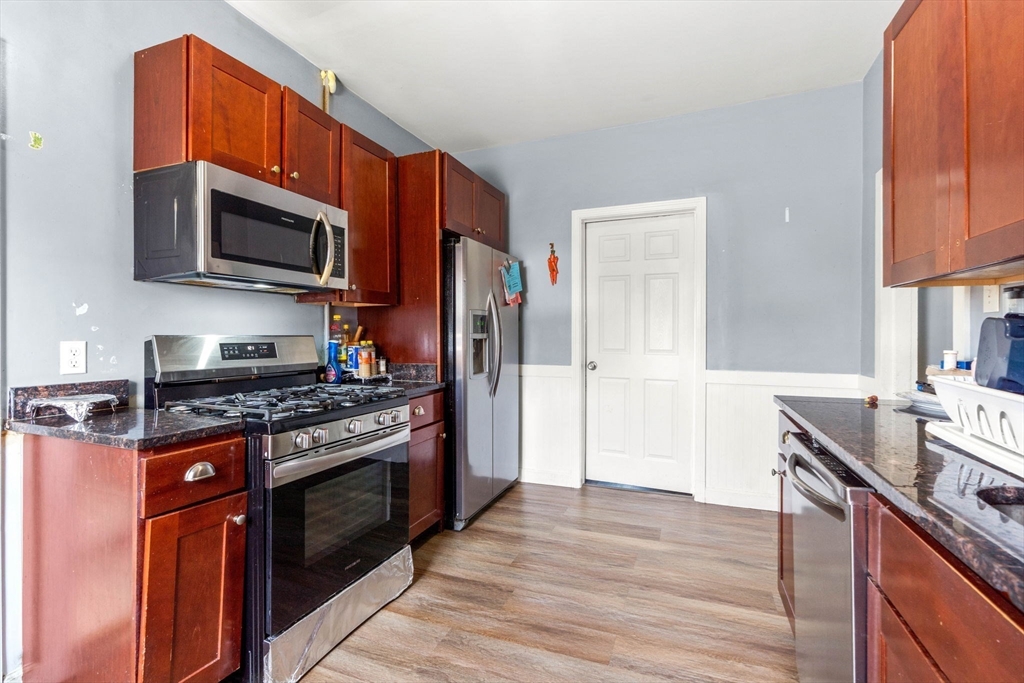 34 Provost St