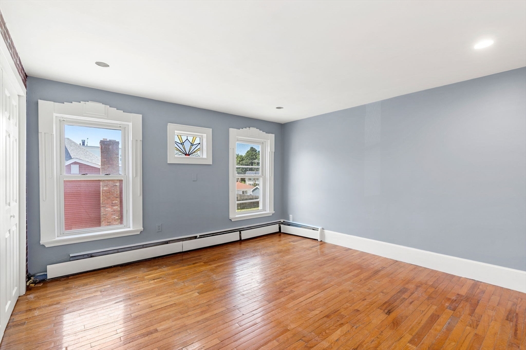 34 Provost St