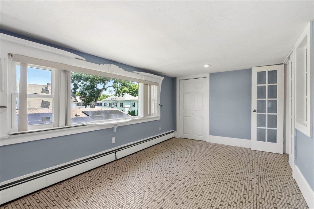 34 Provost St