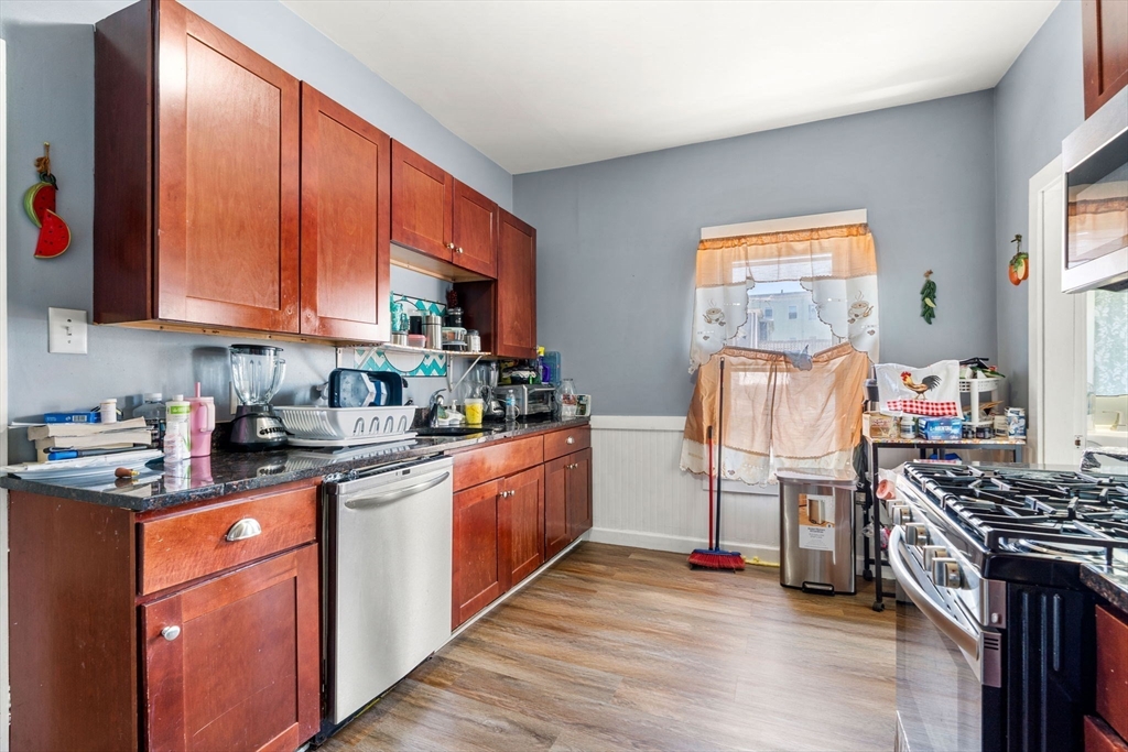 34 Provost St