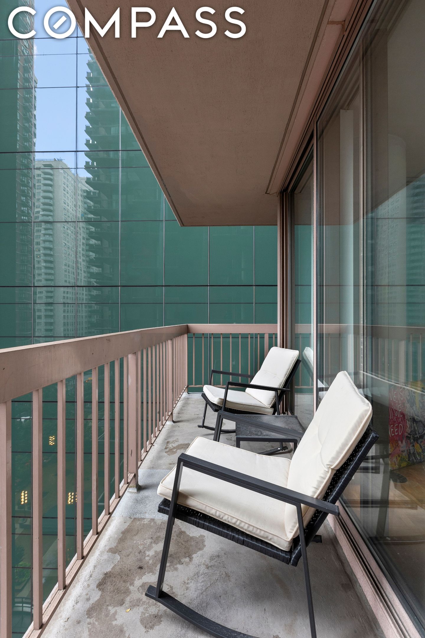 235 E 40th Street 7C