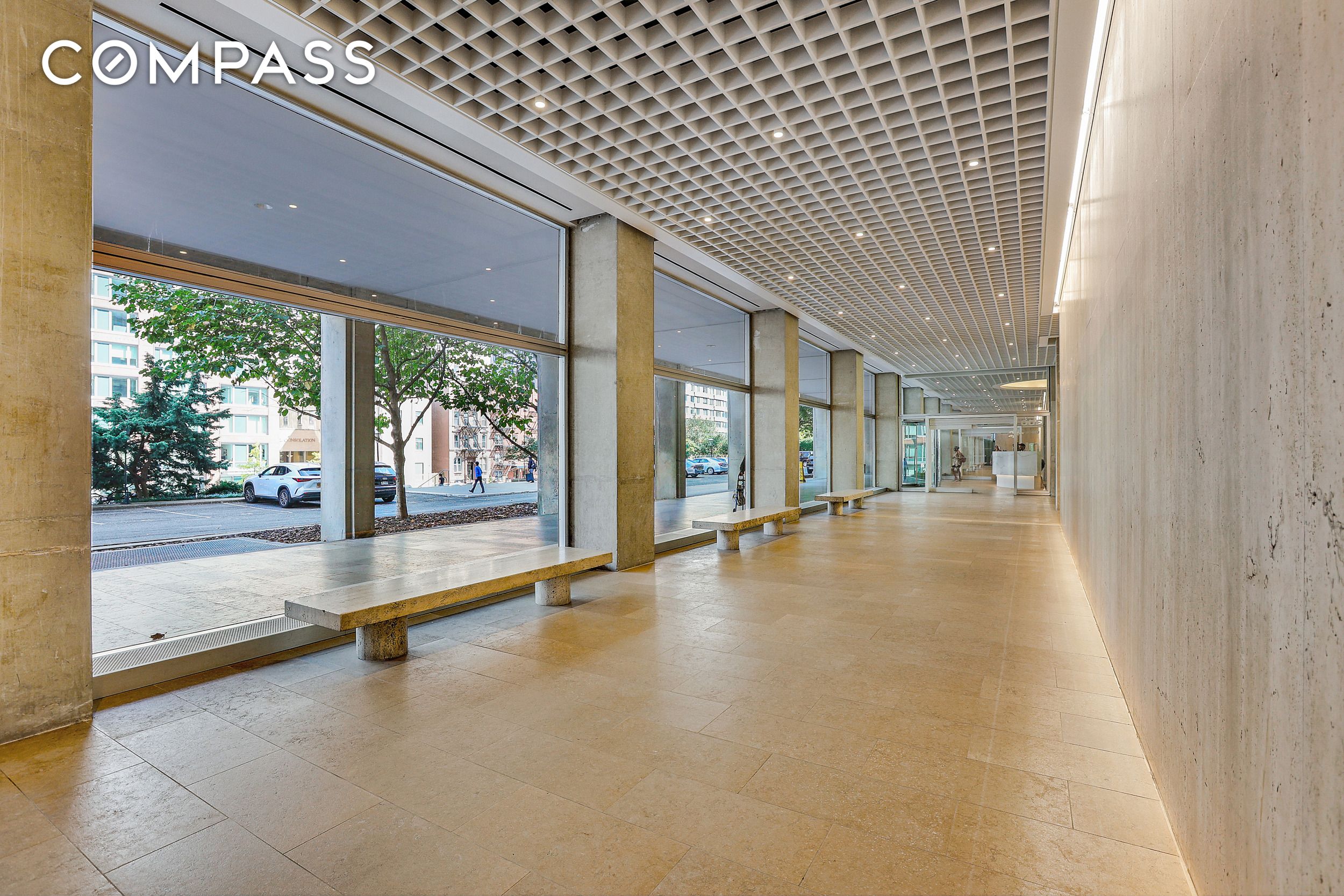 300 E 33rd Street 21K