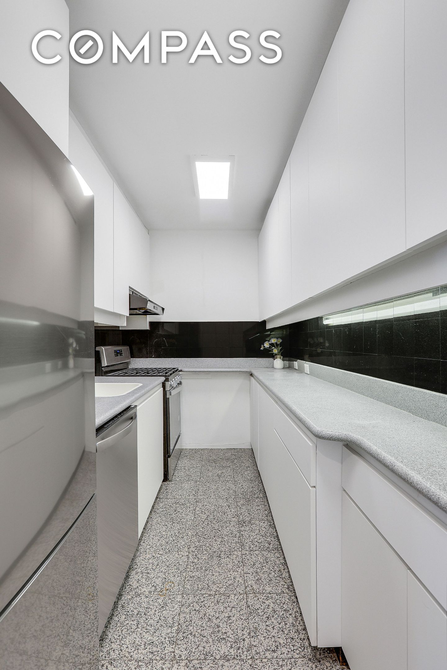 300 E 33rd Street 21K