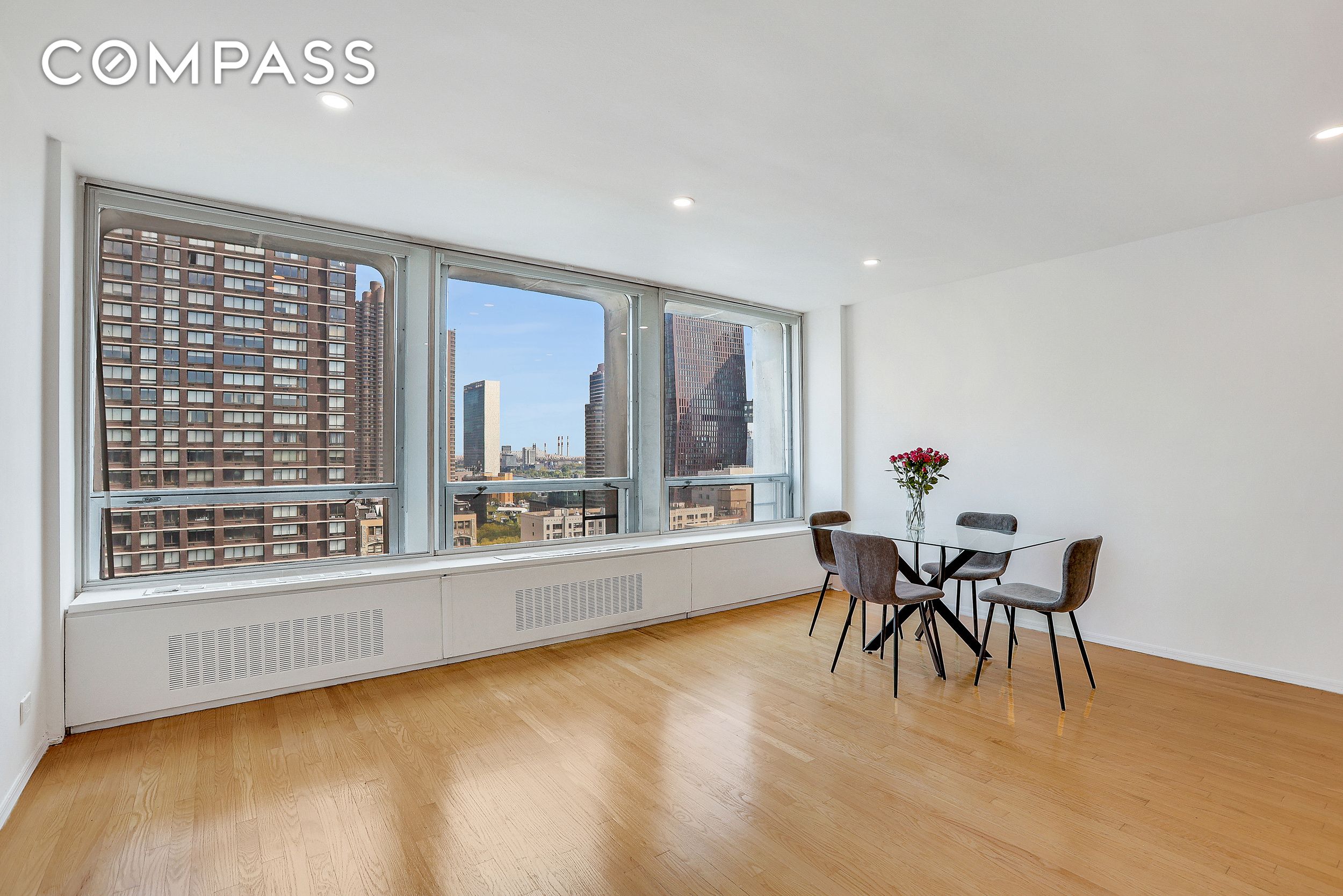 300 E 33rd Street 21K