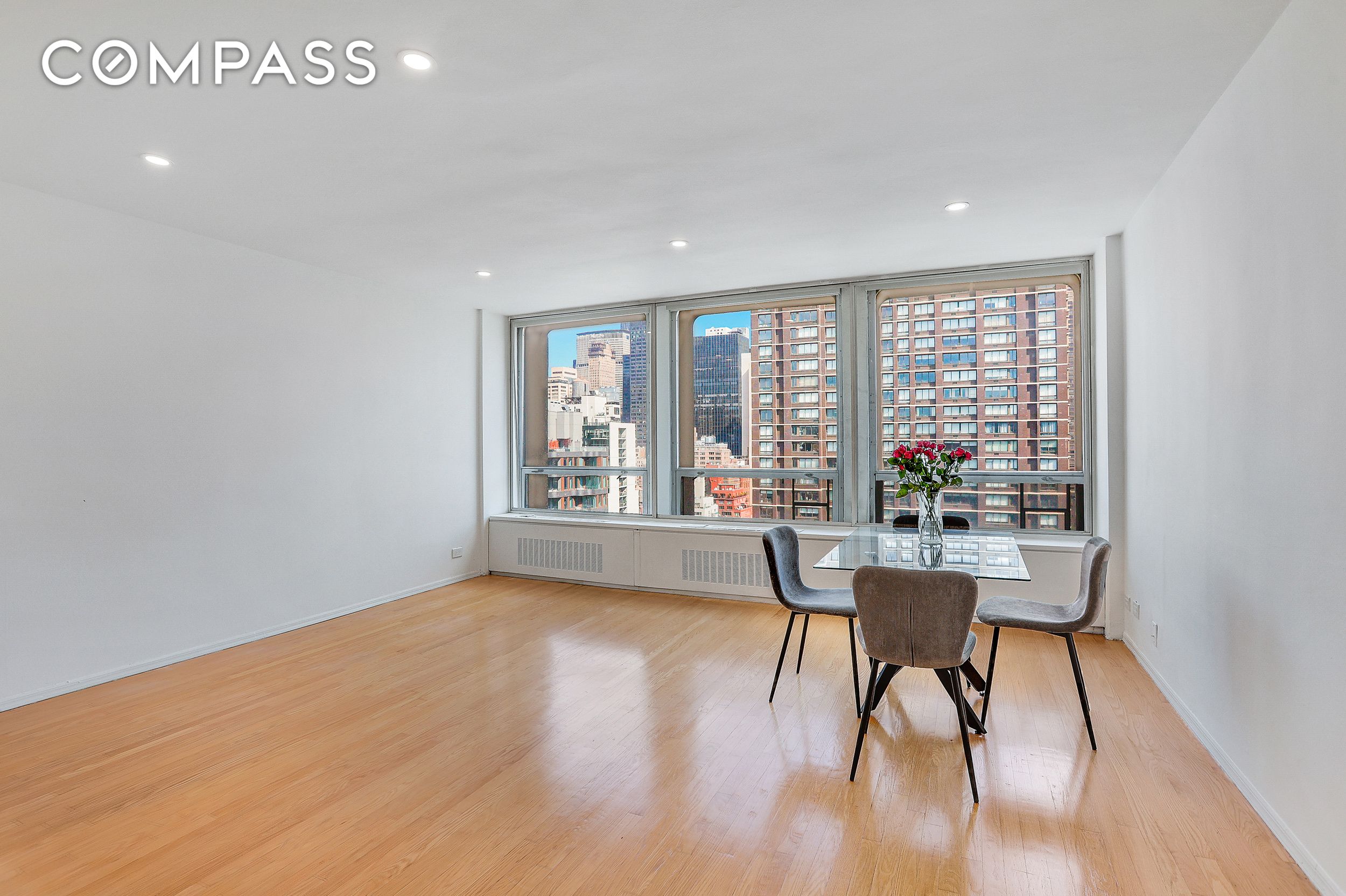 300 E 33rd Street 21K