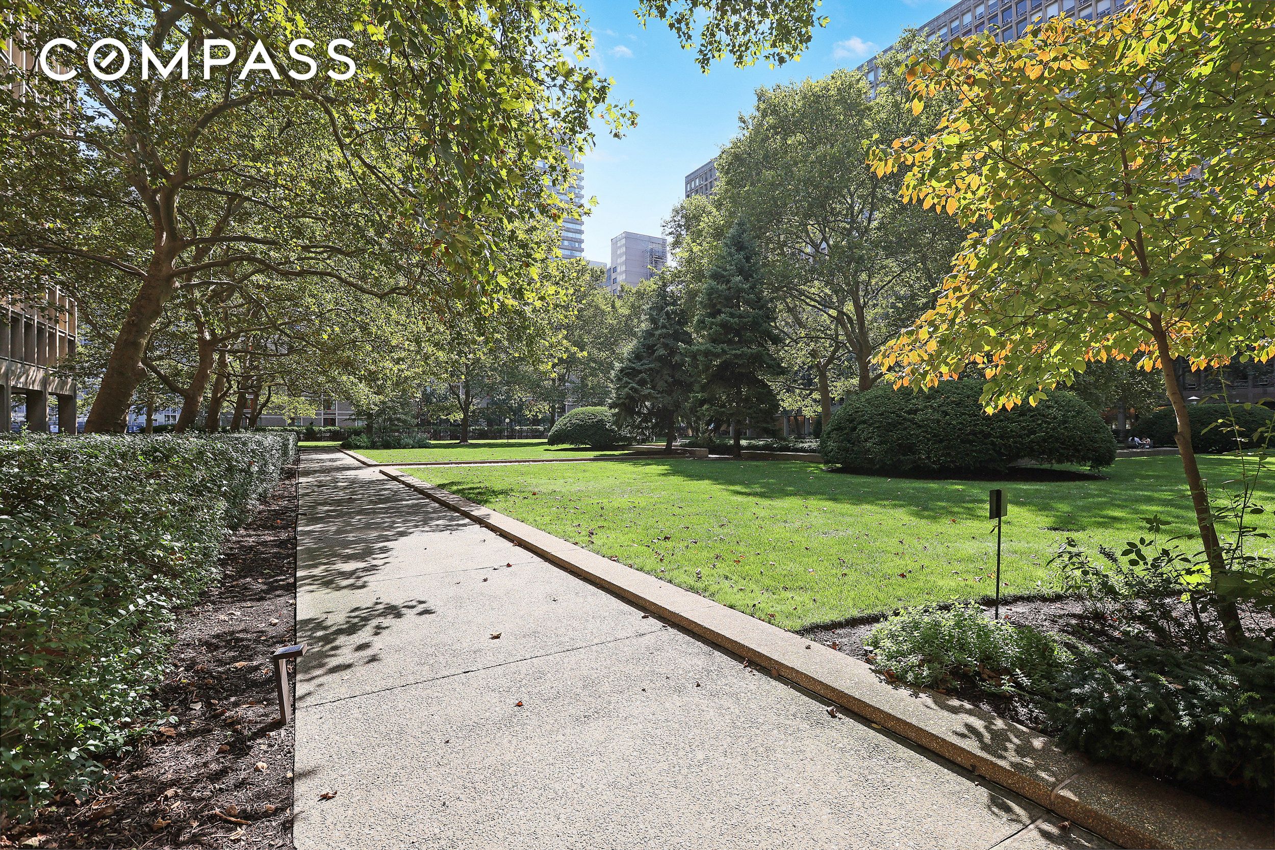 300 E 33rd Street 21K