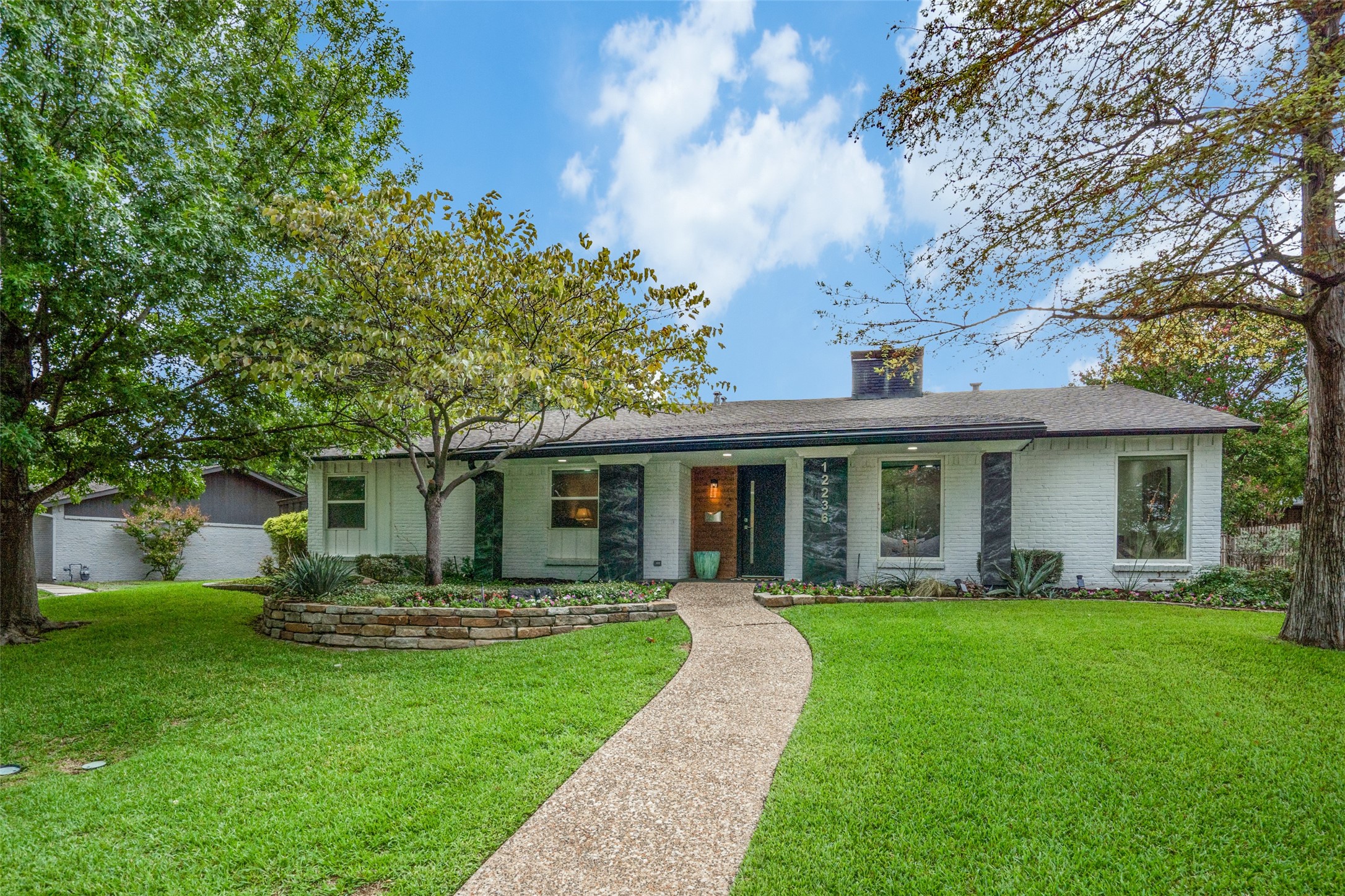 12236 Cox Lane