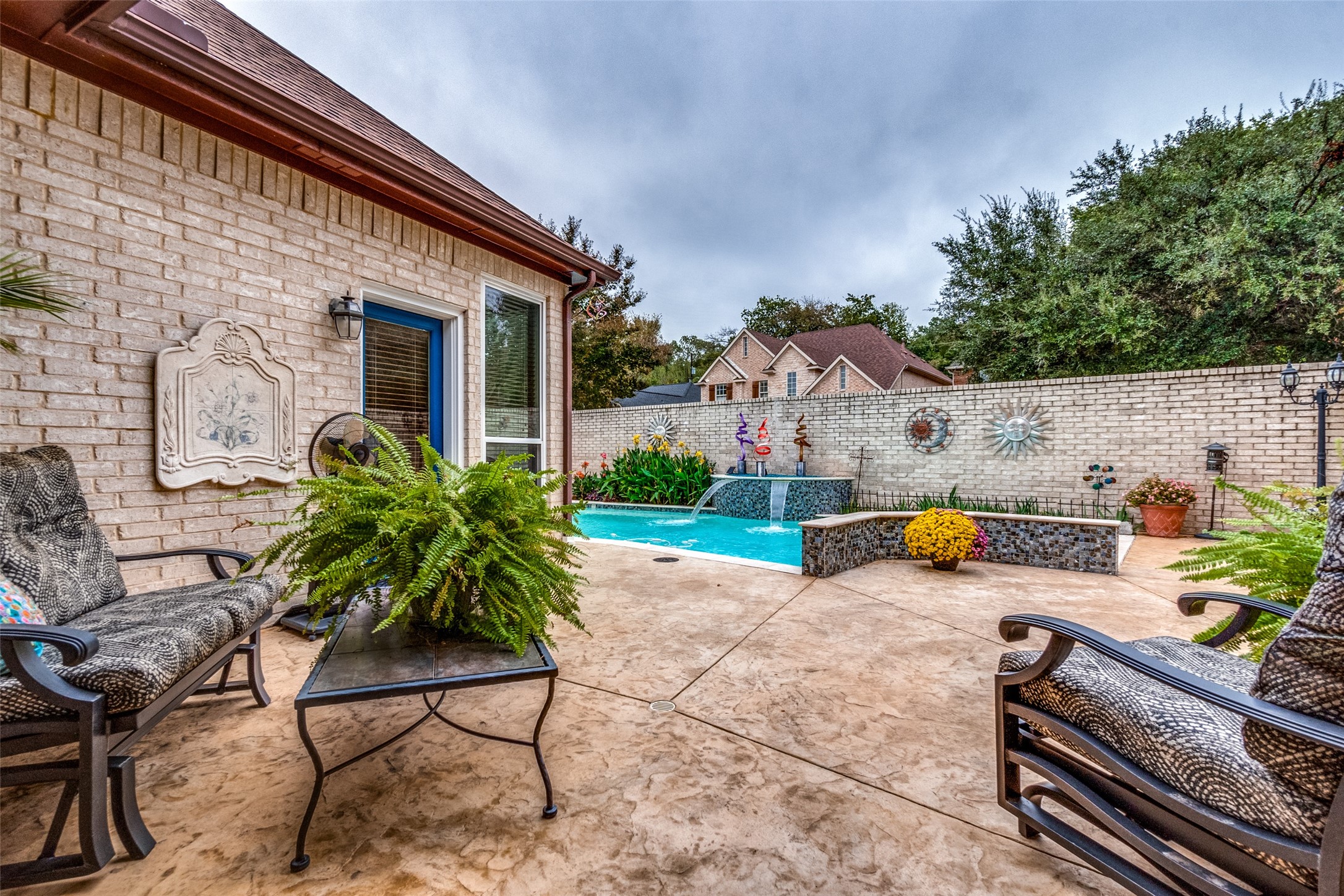 1415 Waterside Drive