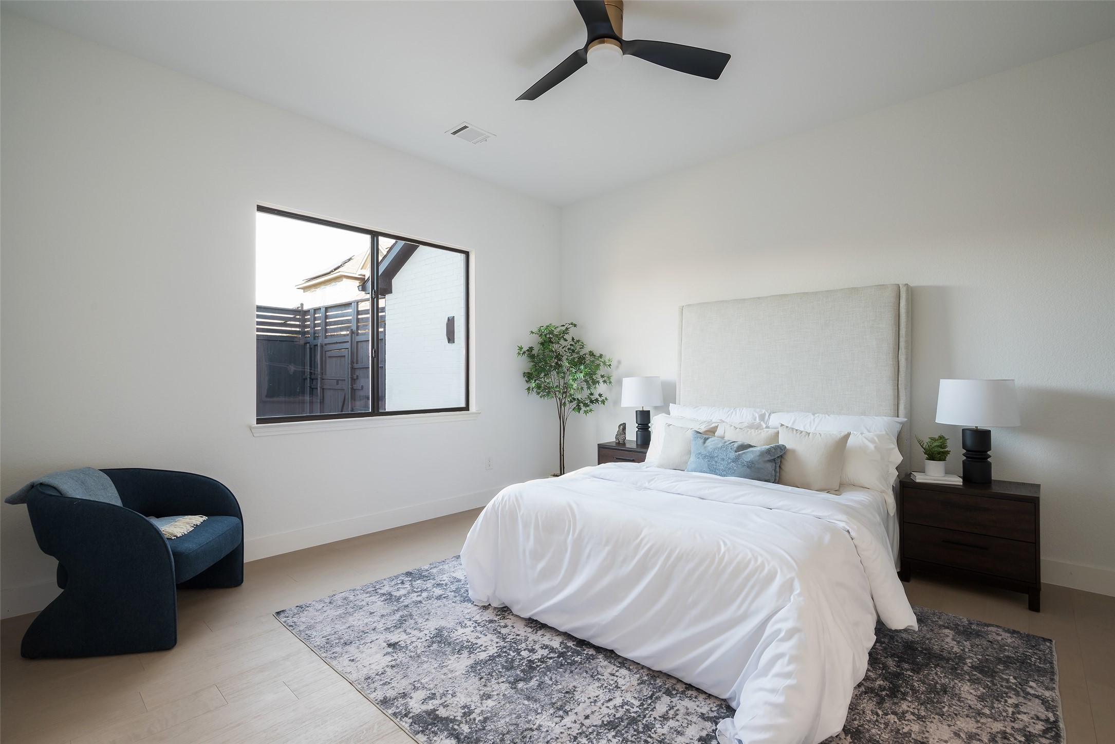 580 Amistad Drive