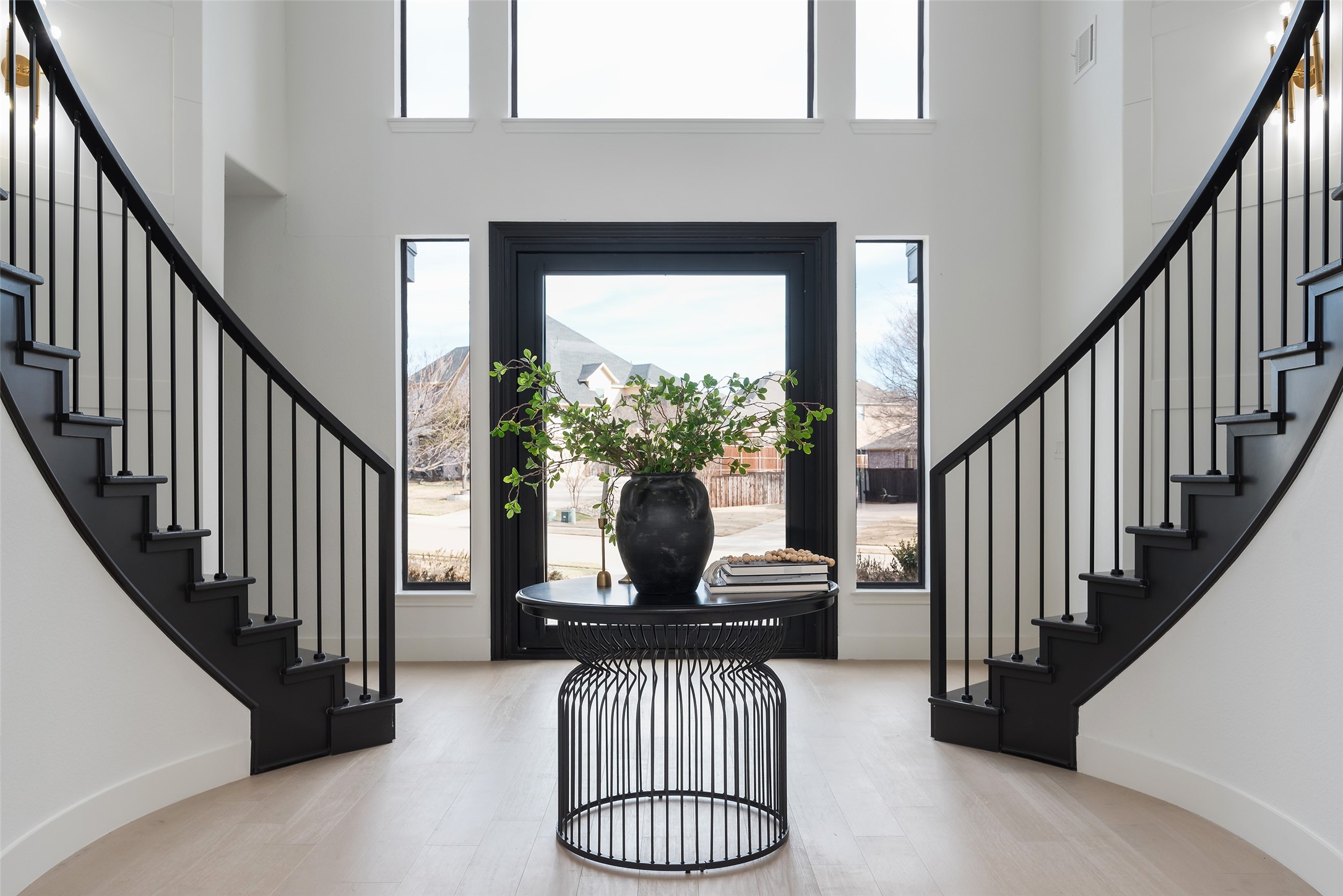 580 Amistad Drive