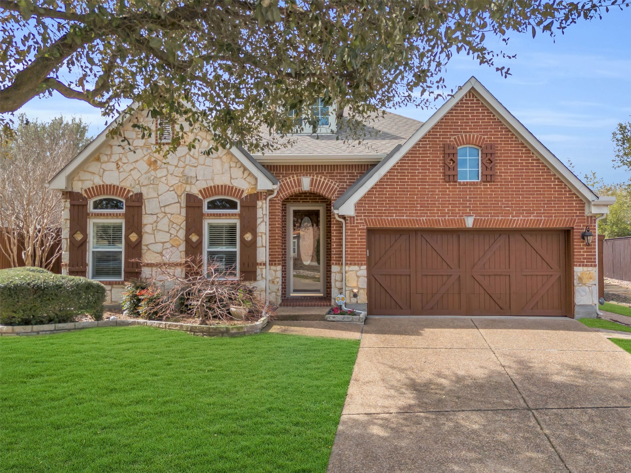 10902 Nevis Lane