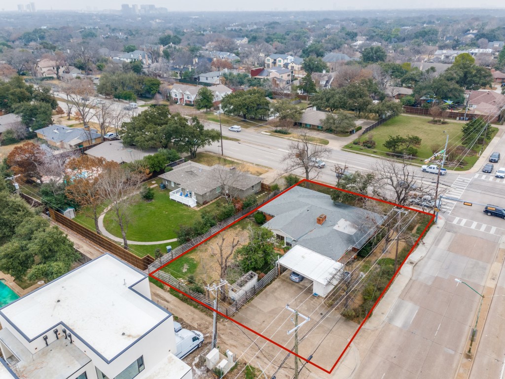 4207 Walnut Hill Lane
