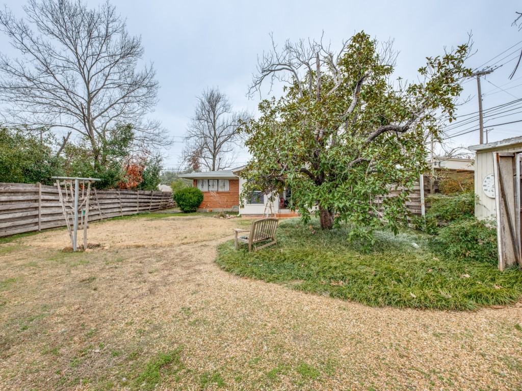 4207 Walnut Hill Lane