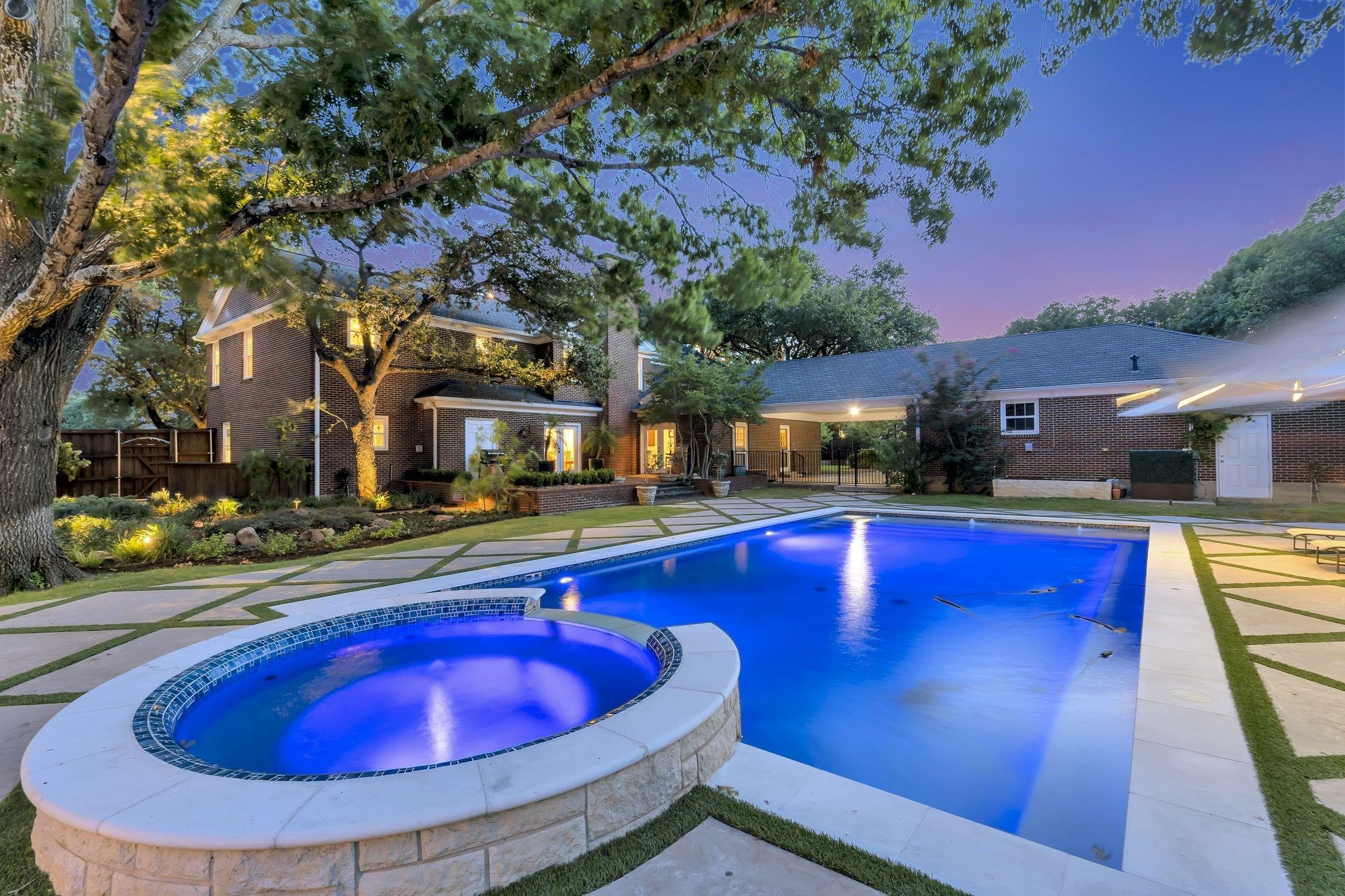 4611 Northaven Road
