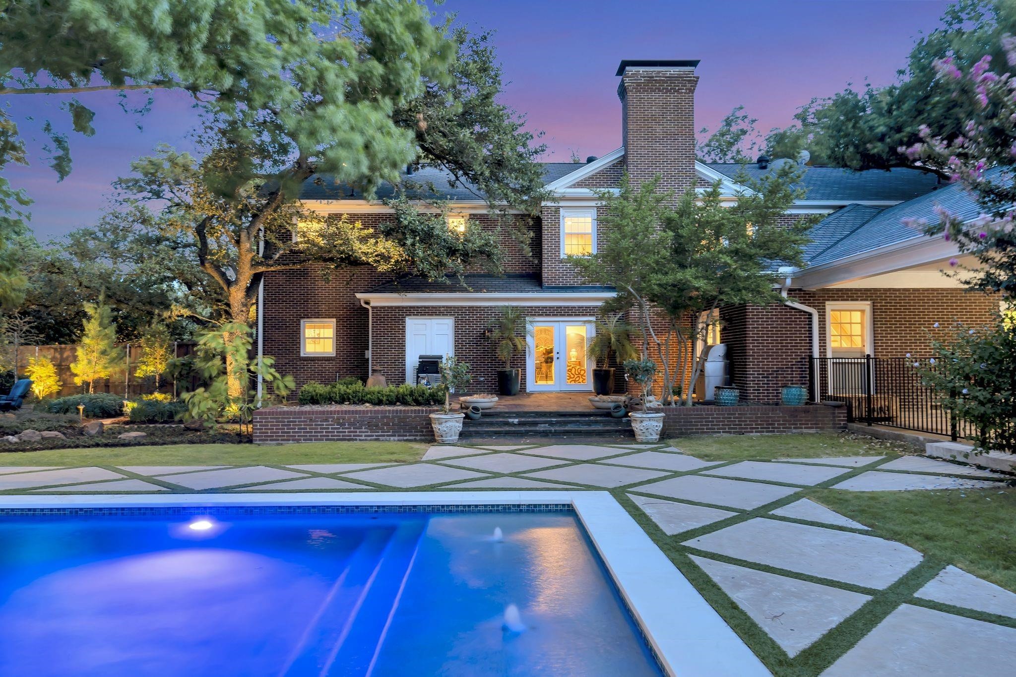 4611 Northaven Road