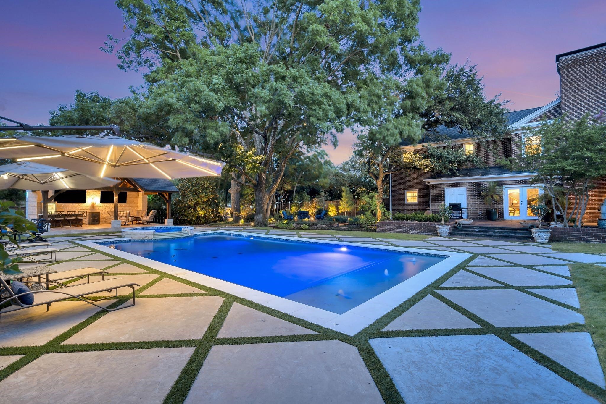 4611 Northaven Road