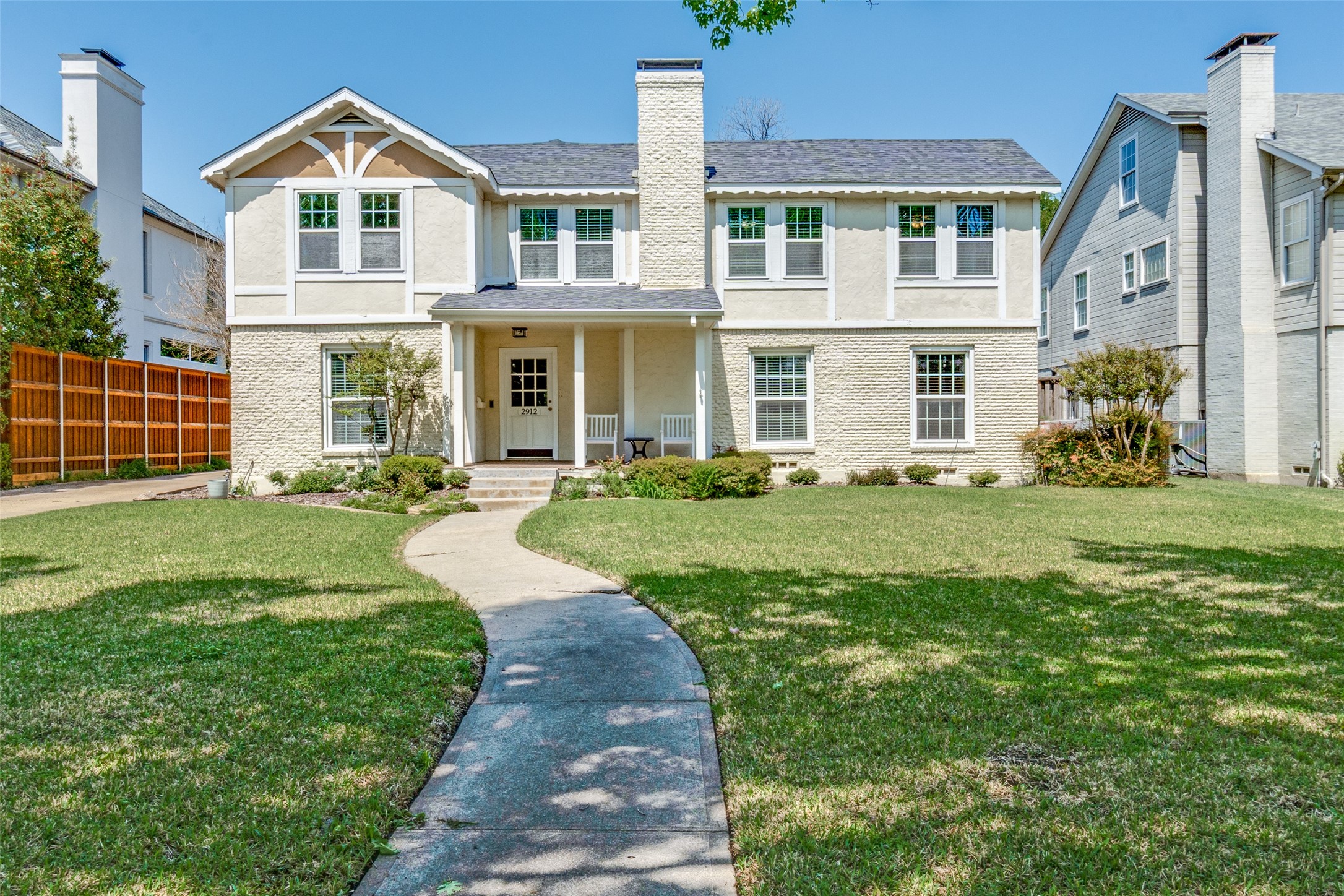 2912 Bryn Mawr Drive