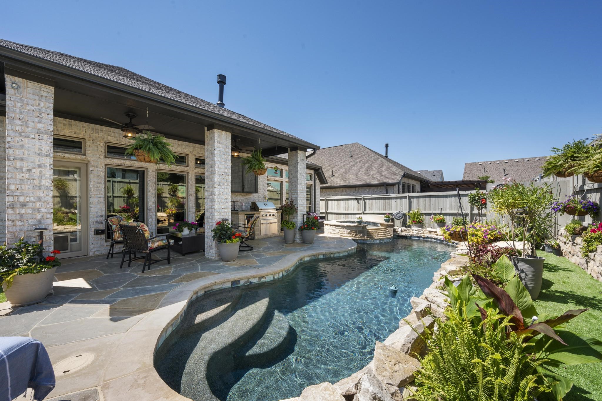 2616 Lazy Dog Lane