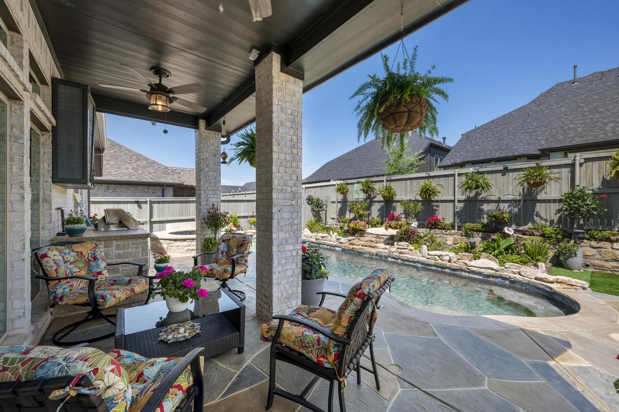 2616 Lazy Dog Lane