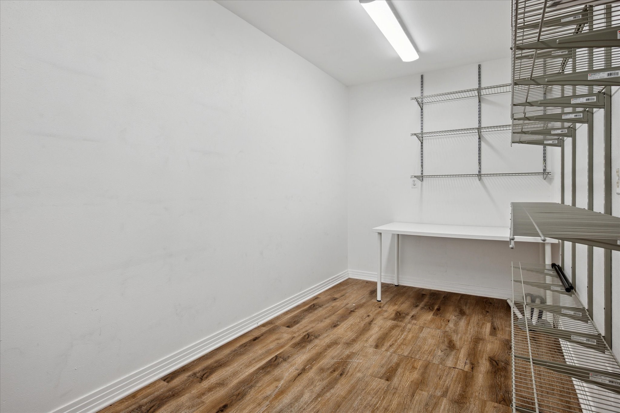 4811 W Lovers Lane