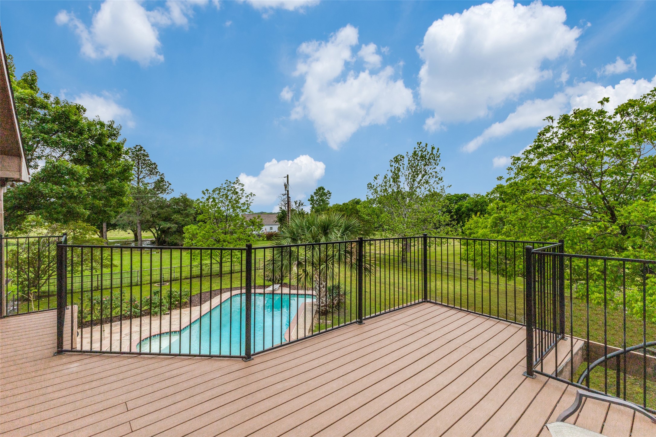 137 E Fork Road