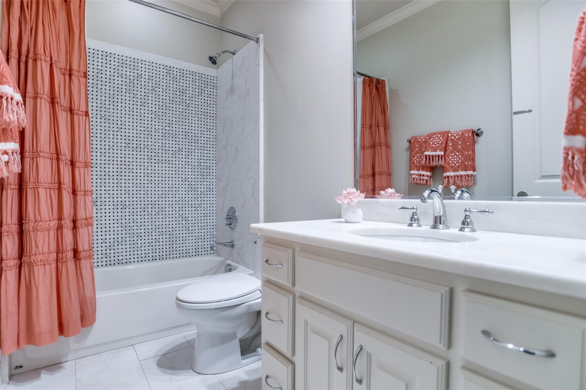 4432 Mockingbird Parkway