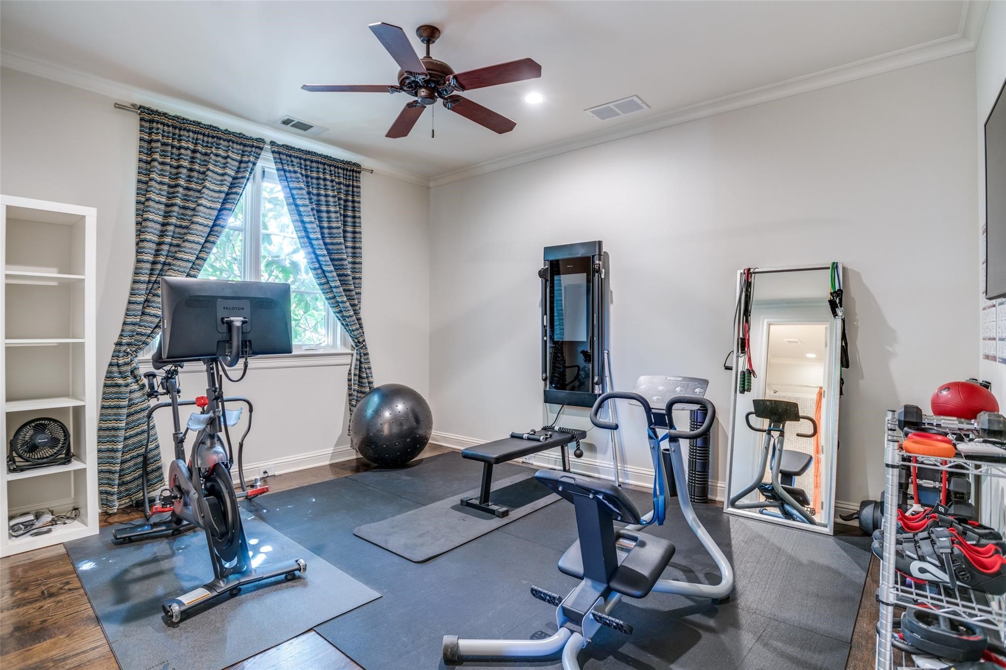 4432 Mockingbird Parkway