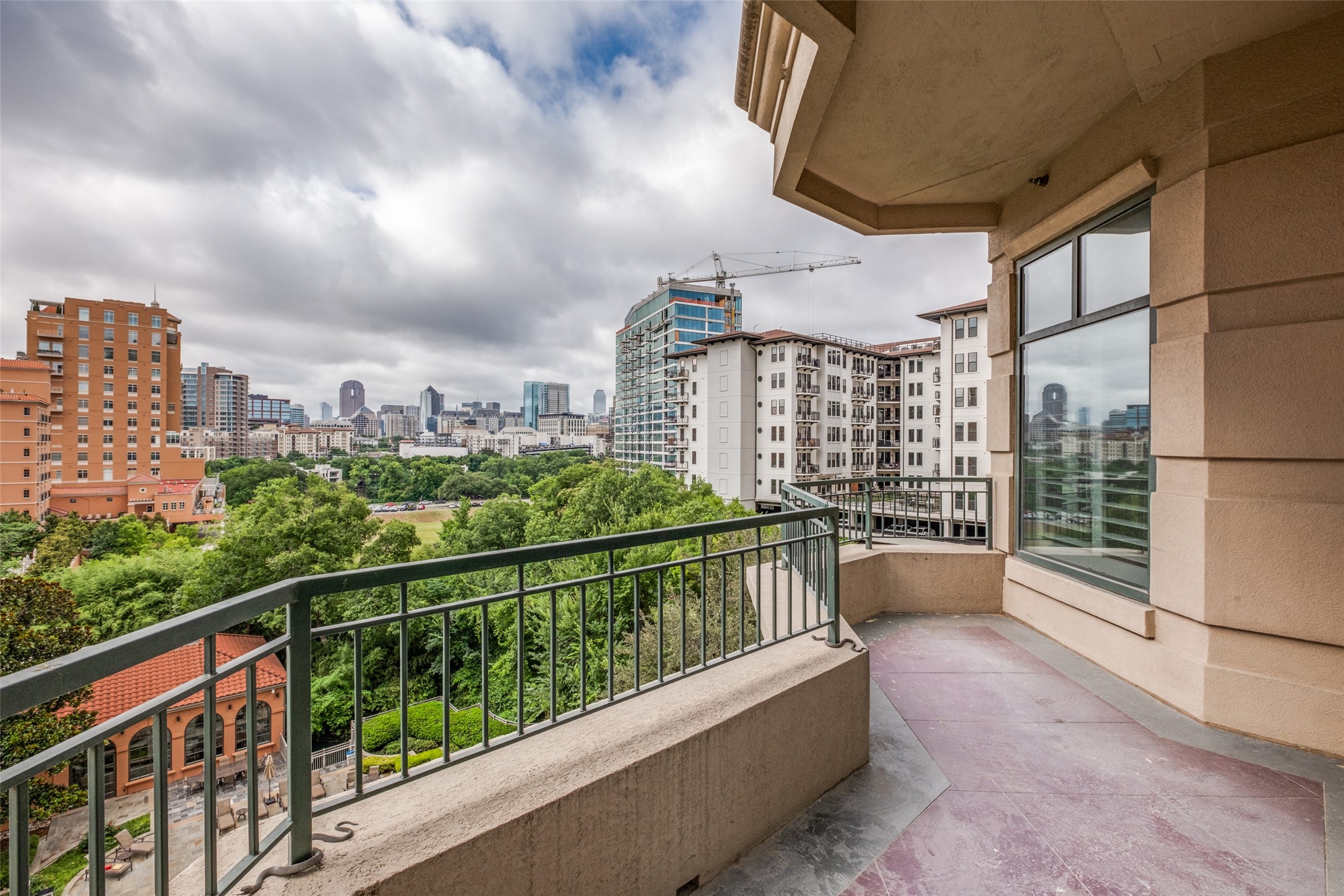 2828 Hood Street 505