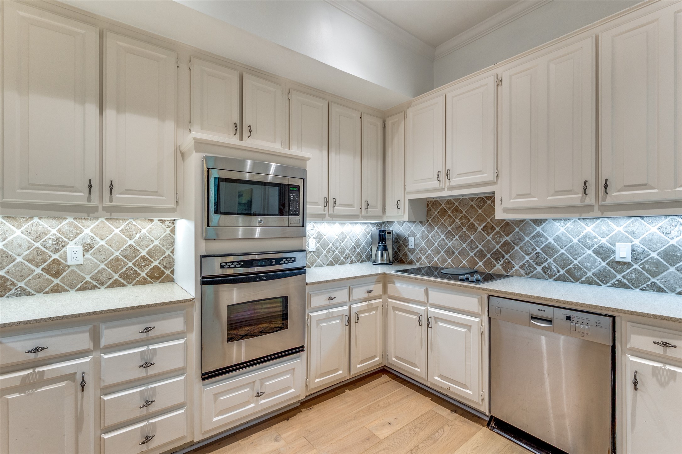 3422 Lovers Lane A