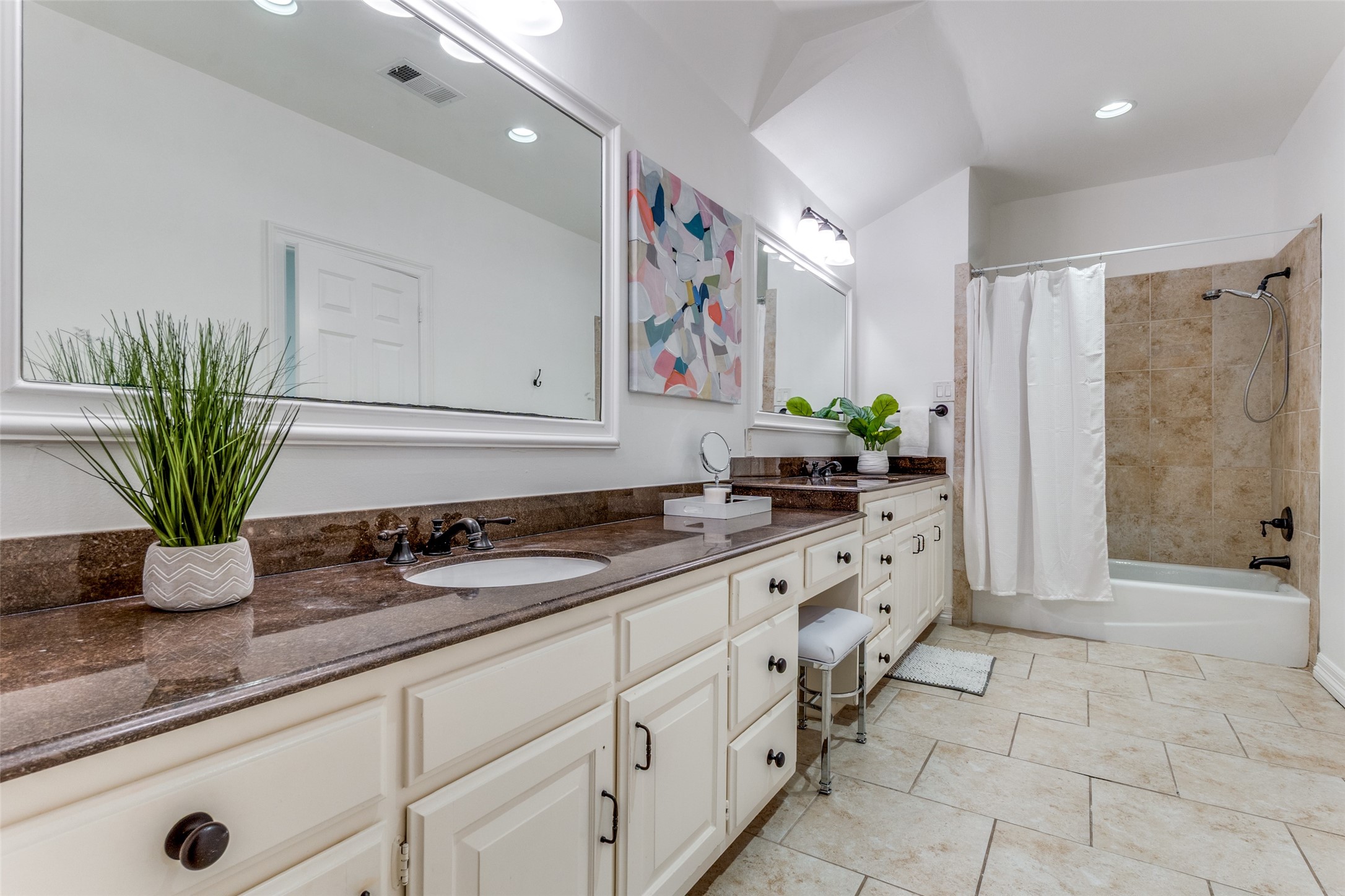 3422 Lovers Lane A