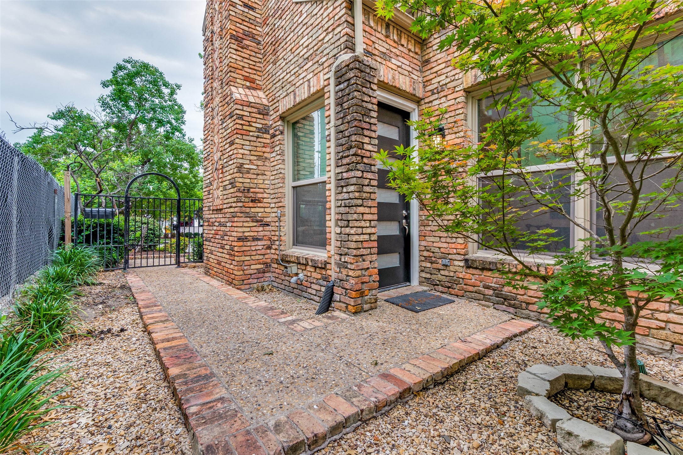 3422 Lovers Lane A