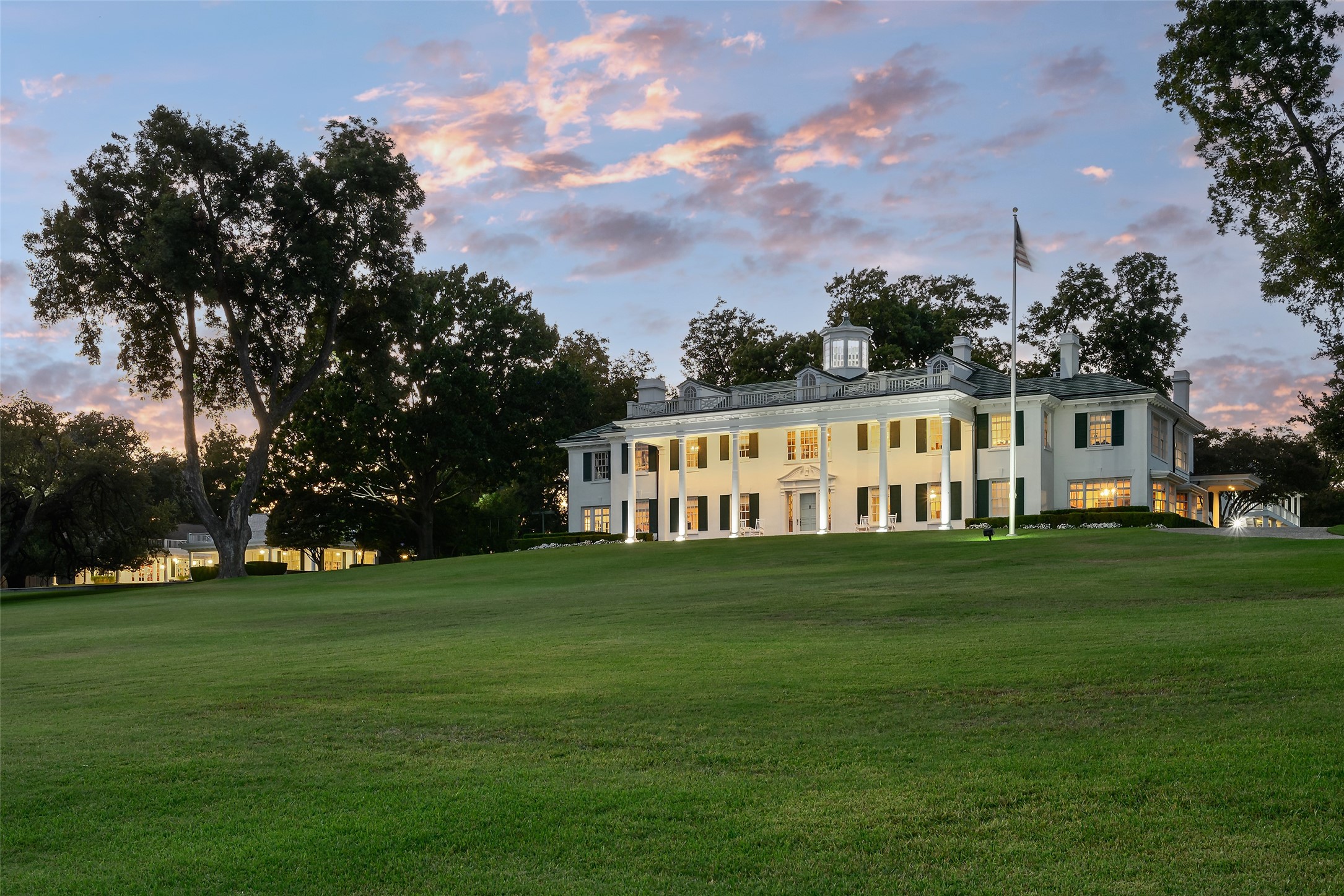 4009 W Lawther Drive