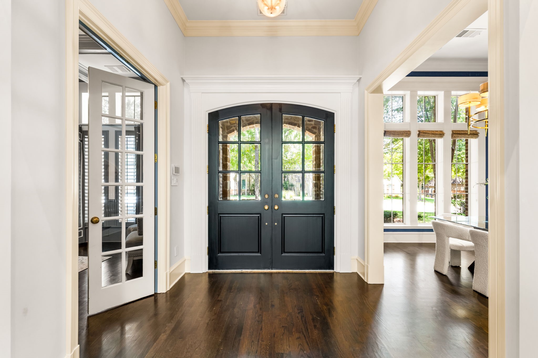 517 Round Hollow Lane