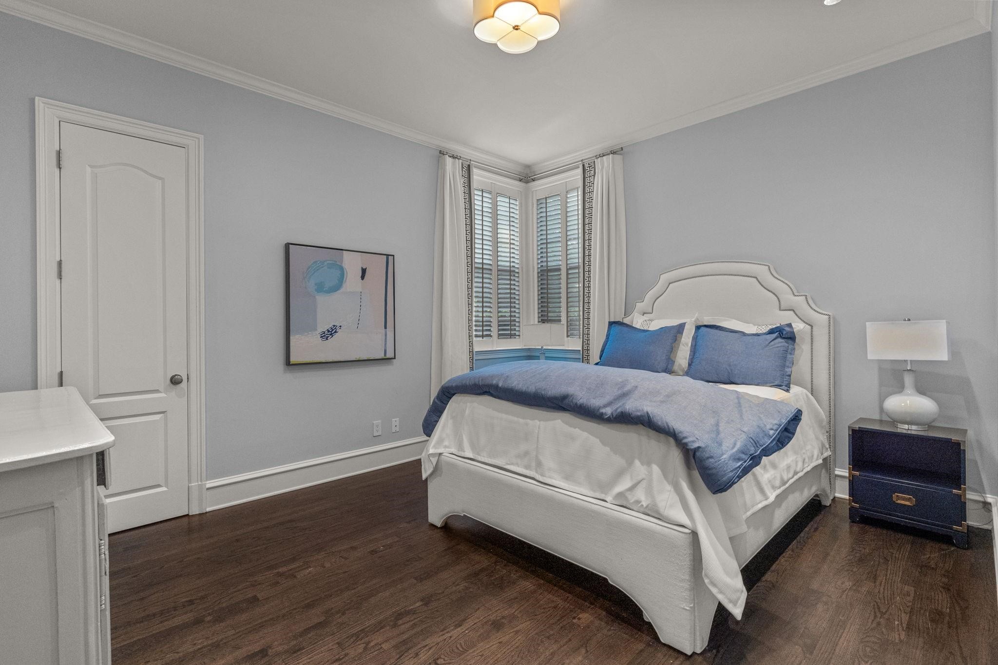 517 Round Hollow Lane