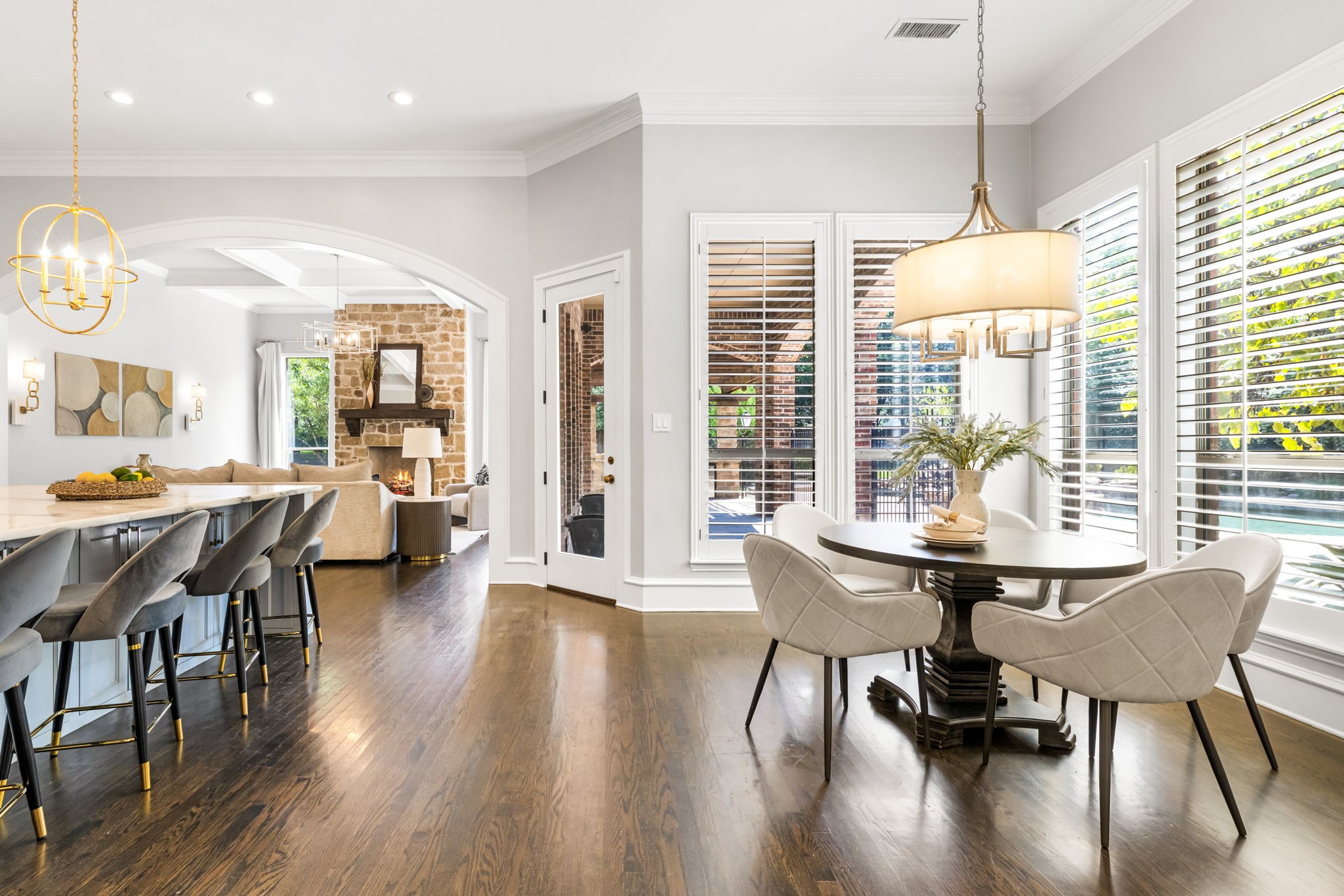 517 Round Hollow Lane