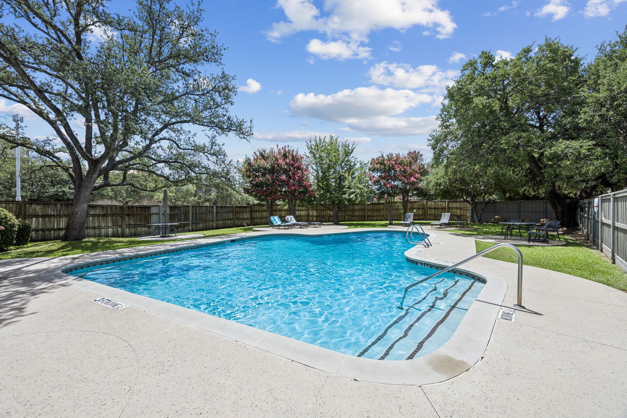 7404 W Northwest Highway 5