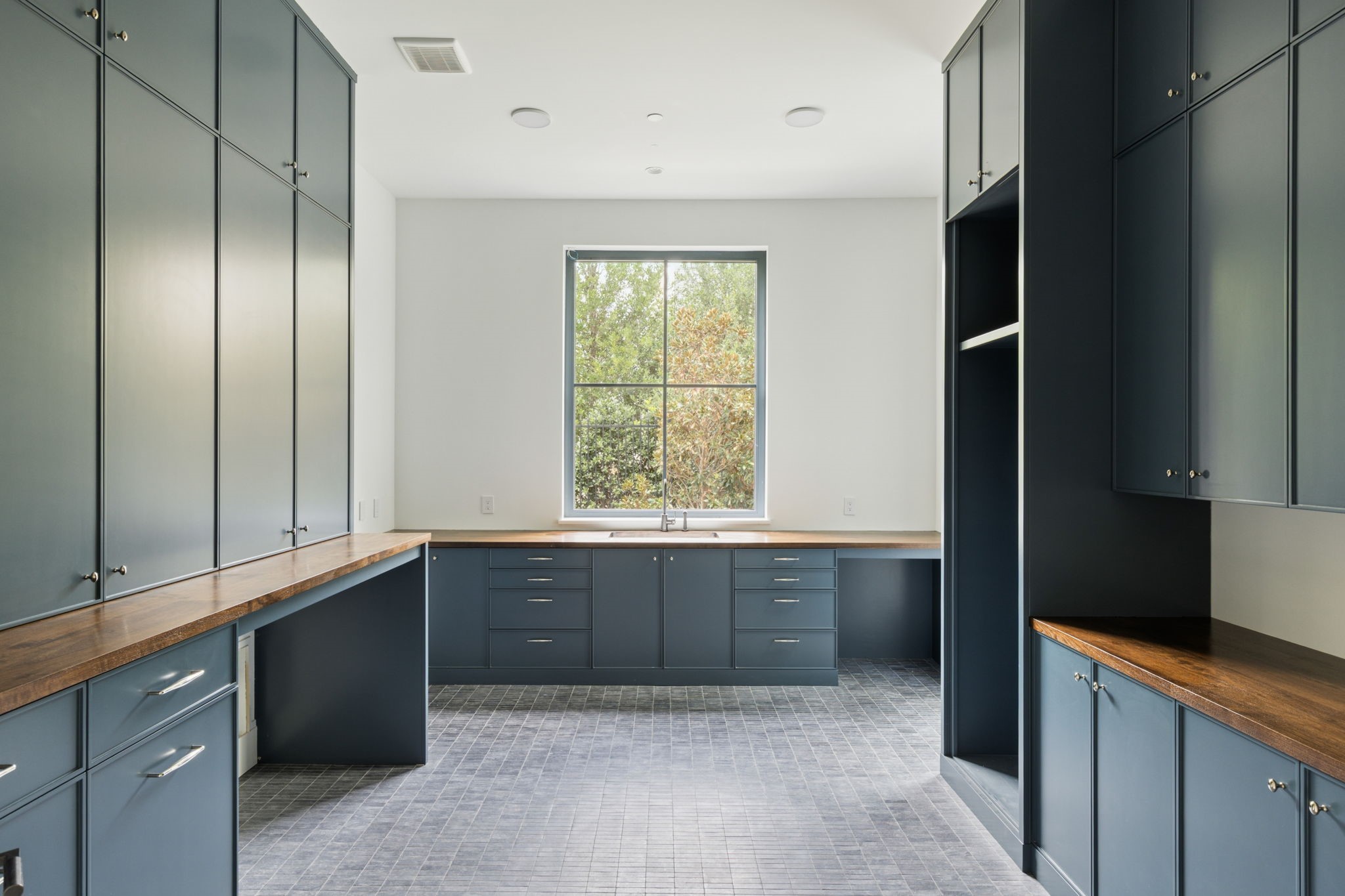 6901 Hunters Glen Road