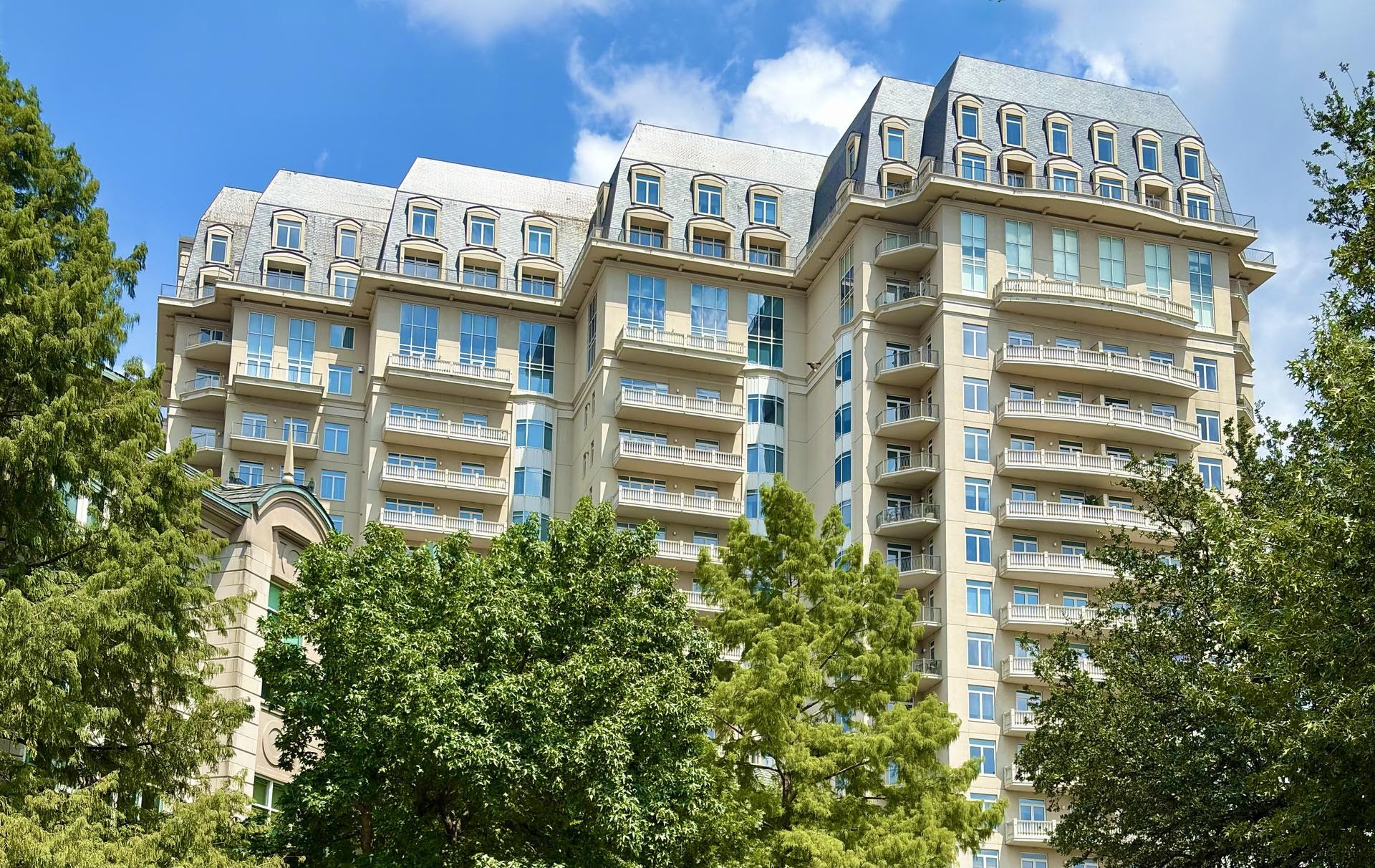 3505 Turtle Creek Boulevard 3B